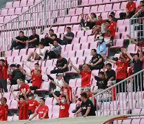 必一体育官方网站-热身赛火爆展开，球队士气高涨迎战亚洲盛事  第2张