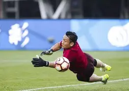 b one sports-包含上海上港惨败重庆斯威遭遇两连败！的词条  第1张